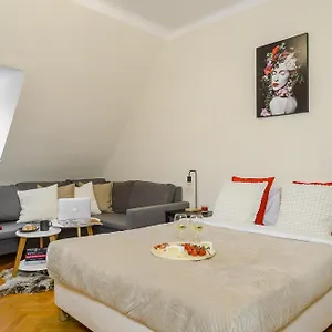 Modern In Zdrowie Apartament Warszawa